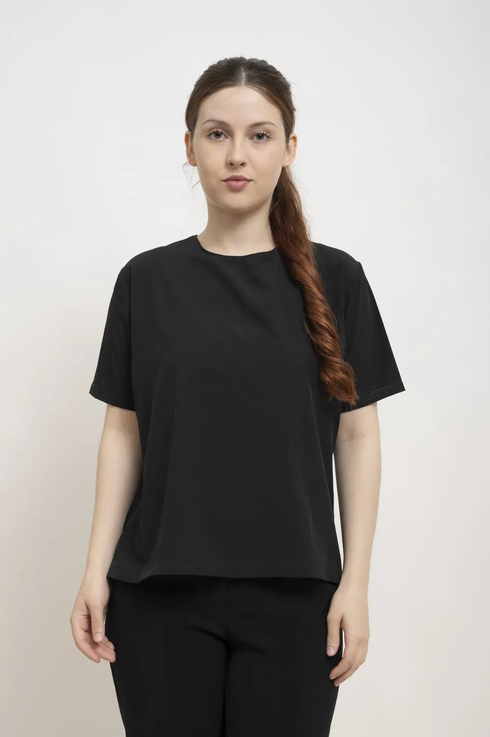 Blusa negra manga corta