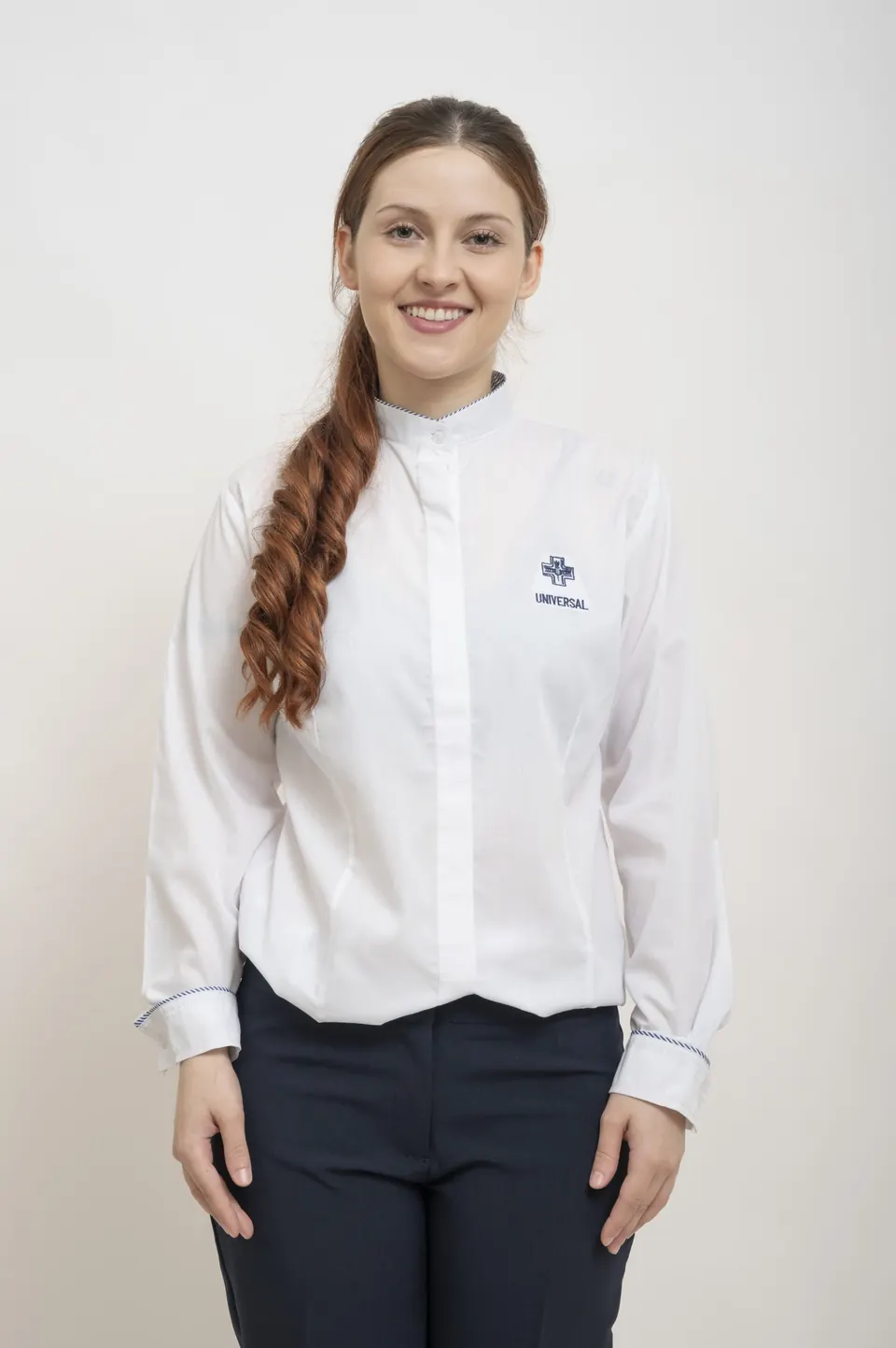 Camisa blanca cuello mao combinada manga larga