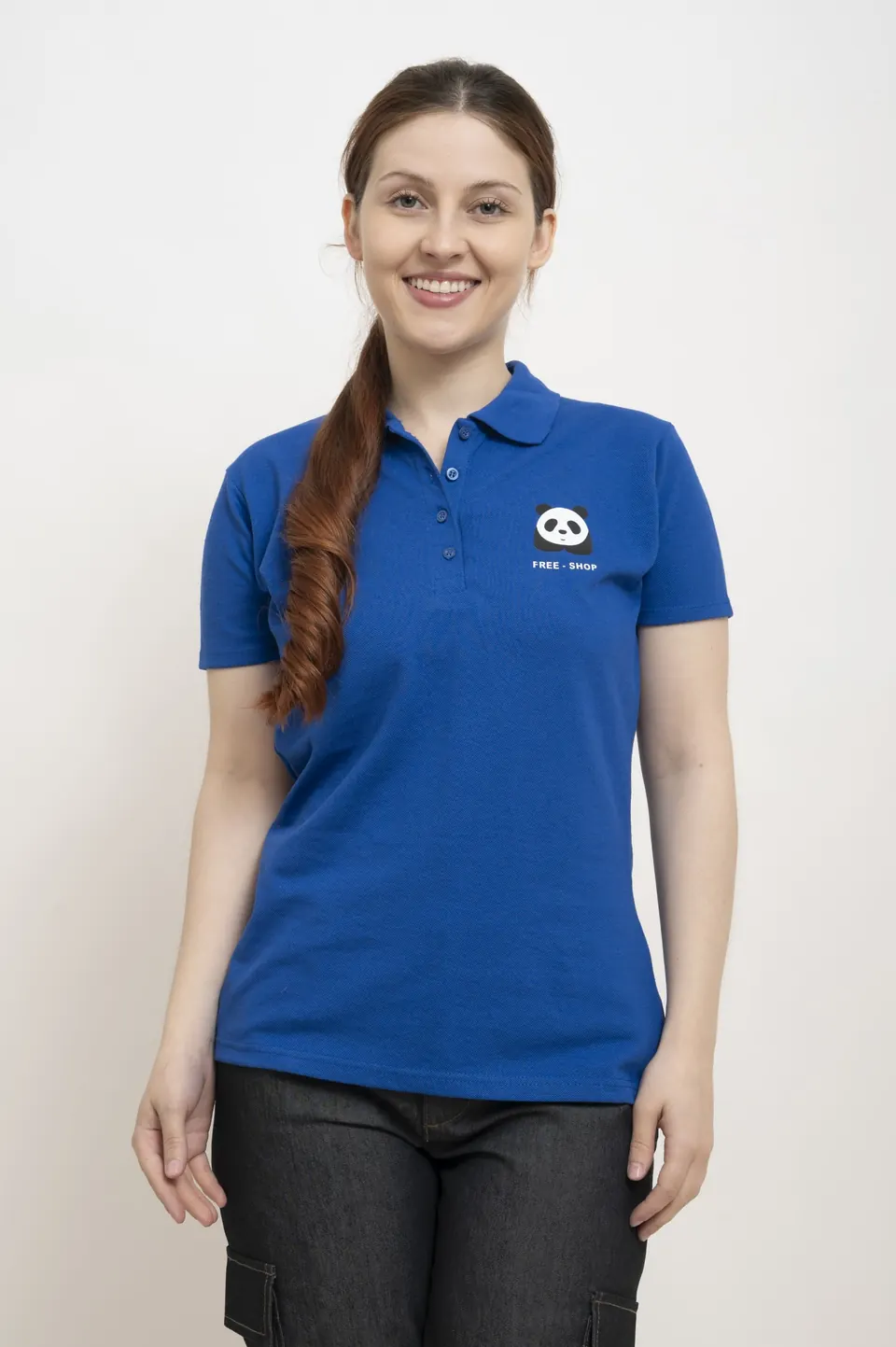 Remera polo manga corta de dama azul francia con estampado