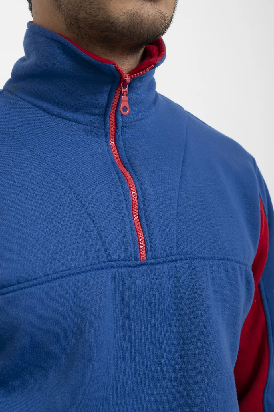 Buzo polar azul francia y rojo medio cierre